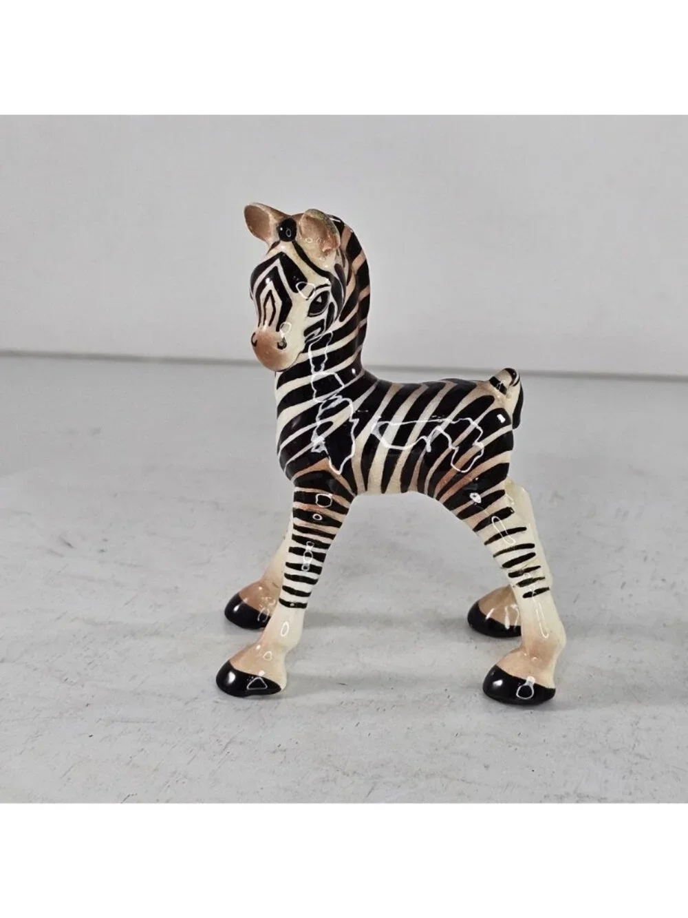 Vintage 1950s Hagen Renaker DW Zebra Baby Figurine Monrovia Ceramic *Repaired*
